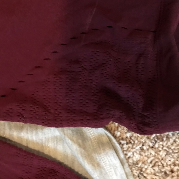 Three long sleeve shirts - Picture 4 of 6